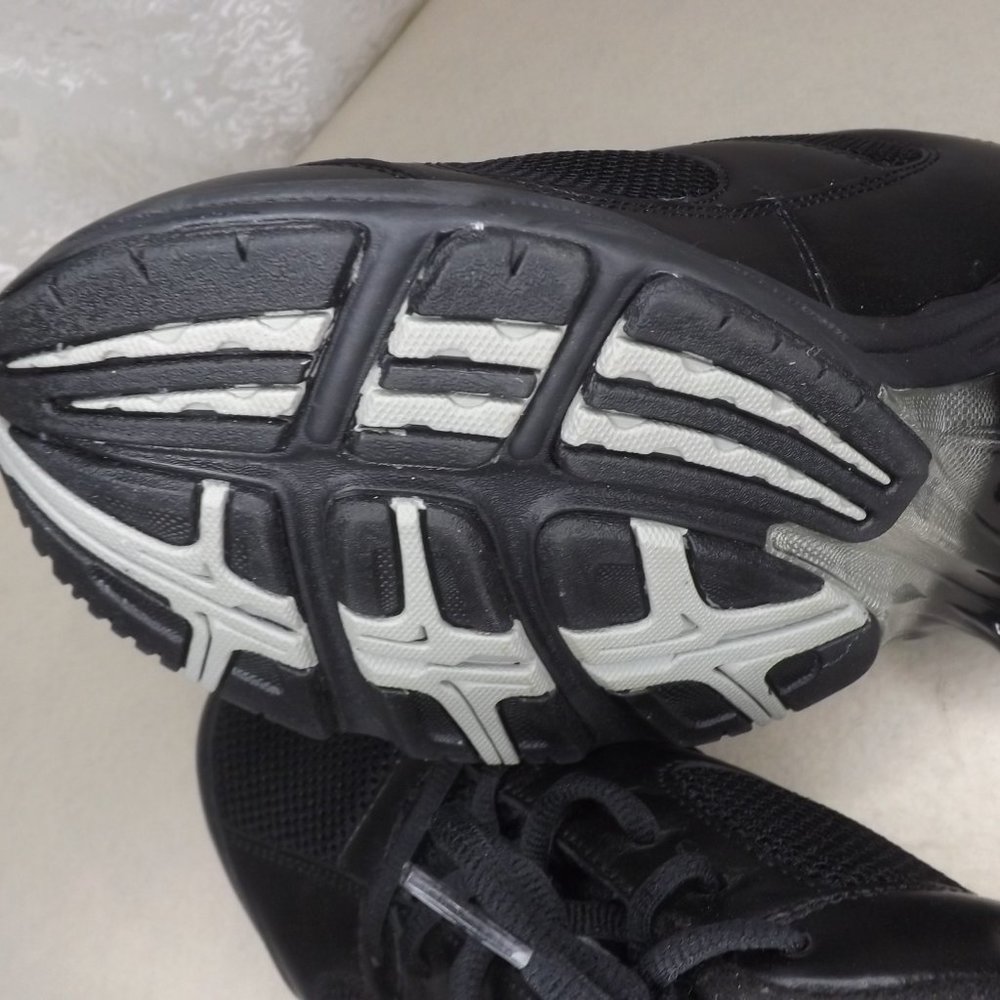 Drew Sneakers- Men's 11W - Picture 8 of 11